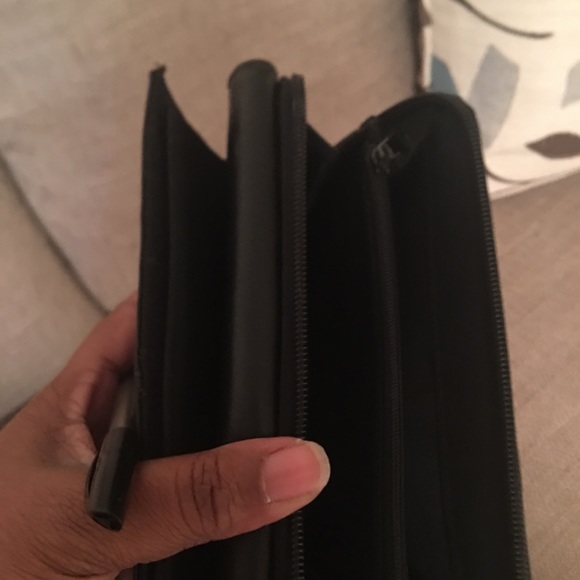 Nine West Wallet - Picture 4 of 4